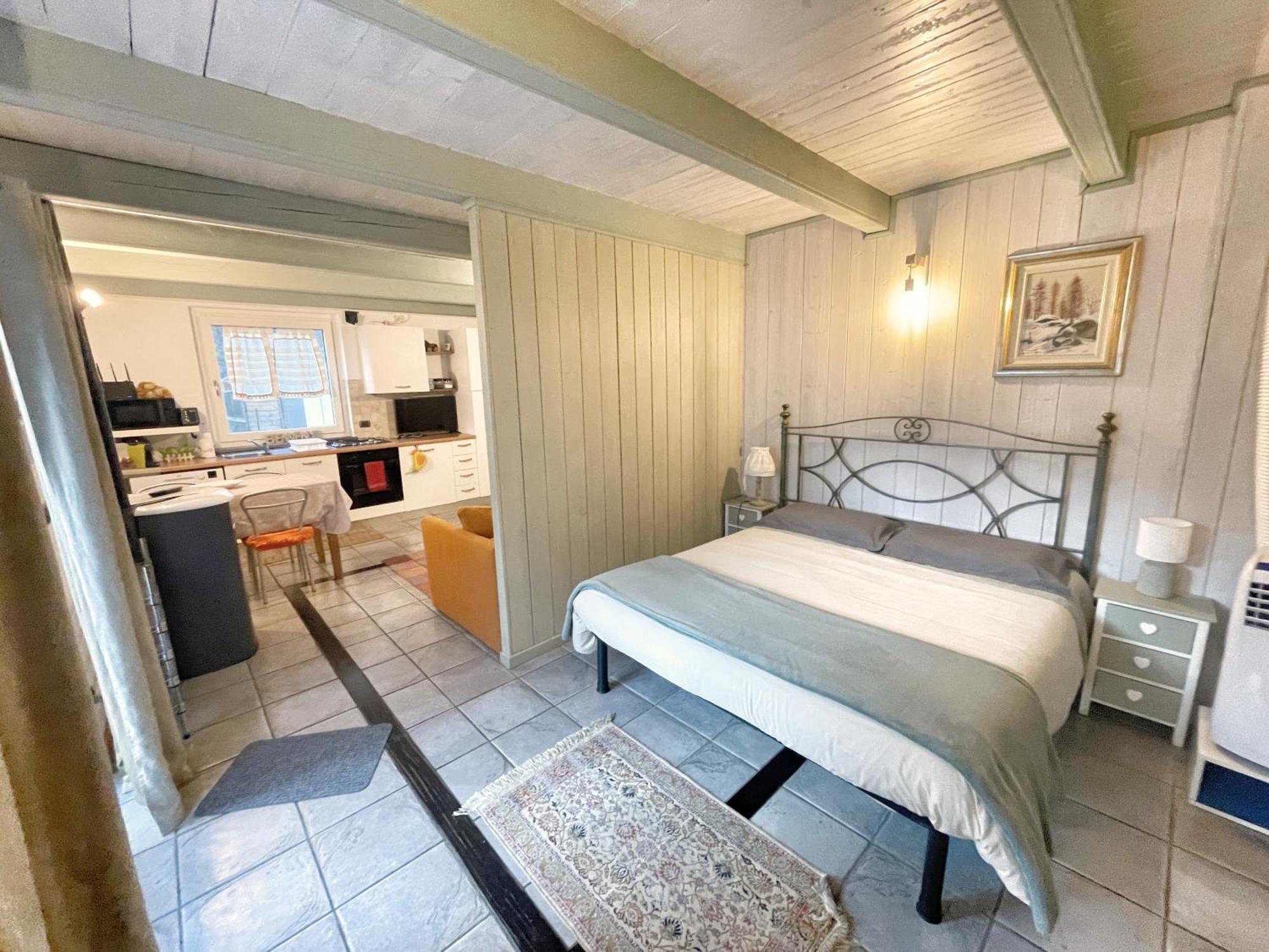 Apartamento La Casina Di Oscar Ad Ao V Combe Vda Quart 0014 E 00I6 Exterior foto